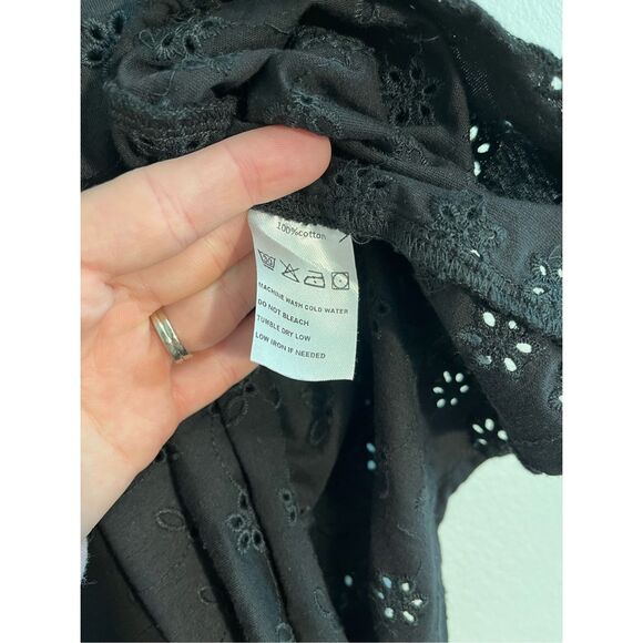 Brandy Melville High Neck Black Eyelet Cropped‎ Tank Top - Picture 4 of 6